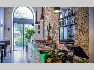 Attività commerciale in Vendita a Roma, zona PARIOLI - PINCIANO, 55'000€, 80 m²