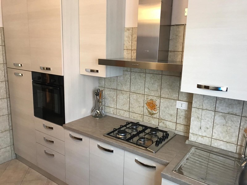 Trilocale in Affitto a Jesolo, zona Piazza Milano, 80 m², arredato
