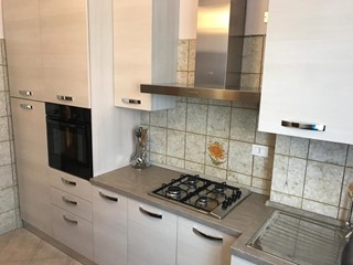 Trilocale in Affitto a Jesolo, zona Piazza Milano, 80 m², arredato