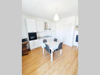 Appartamento in Affitto a Jesolo, zona Piazza Brescia/Piazza Mazzini, 65 m², arredato