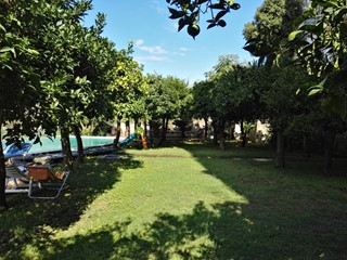 Appartamento in Affitto a Napoli, zona Posillipo, 3'200€, 330 m², arredato