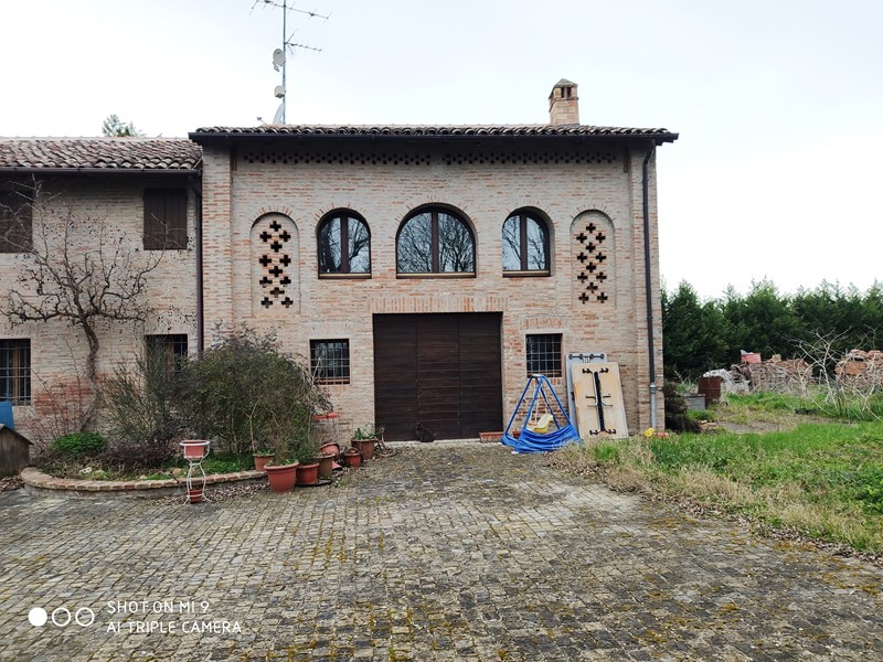 Villa in Affitto a Conselice, 195'000€, 176 m²