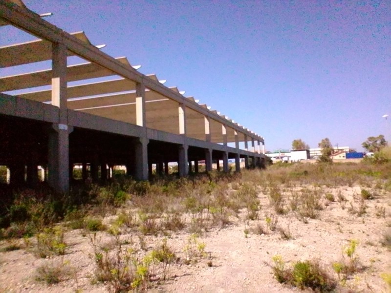 Immobile commerciale in Vendita a Melilli, zona CITTA' GIARDINO, 2'900'000€, 11760 m², con Box