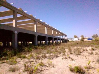 Immobile commerciale in Vendita a Melilli, zona CITTA' GIARDINO, 2'900'000€, 11760 m², con Box