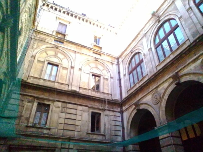 Appartamento in Affitto a Catania, zona Piazza Stesicoro, 2'300€, 200 m²