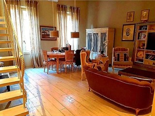 Appartamento in Vendita a Siena, 750'000€, 141 m²