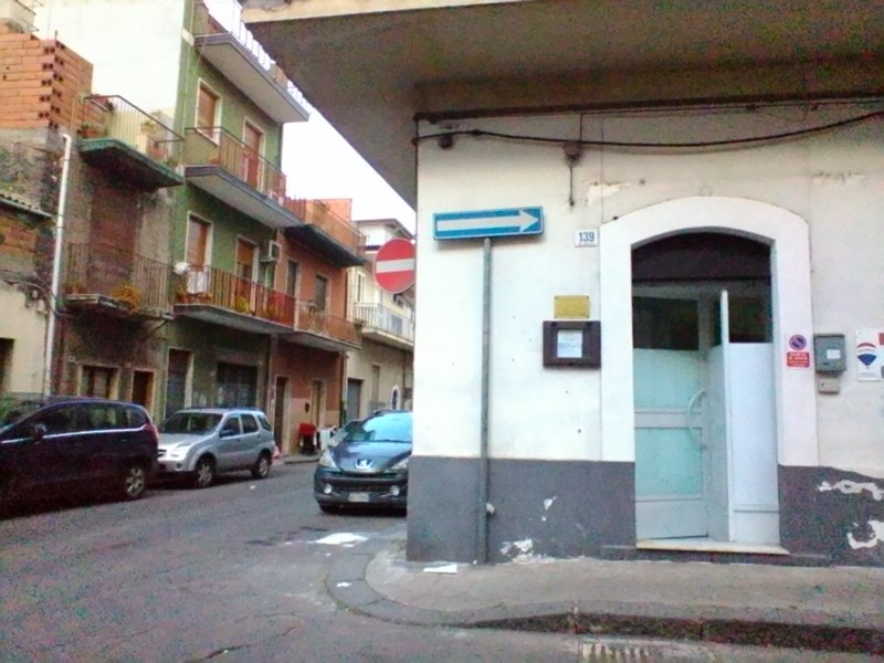 Appartamento in Vendita a Paternò, zona CENTRALE, 38'000€, 65 m²
