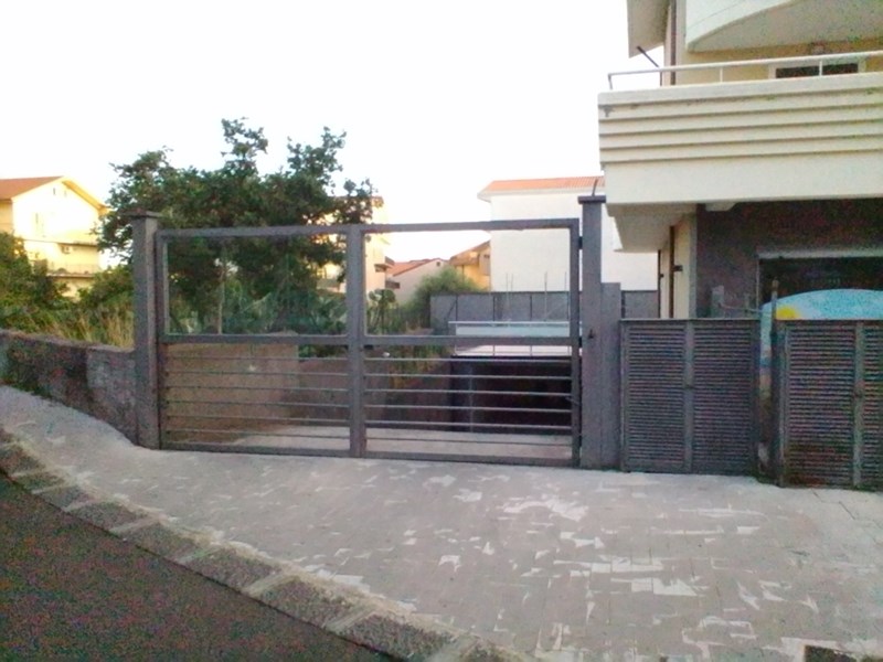 Box in Vendita a Belpasso, 52'000€, 92 m²