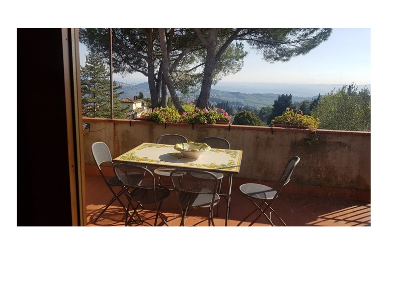 Quadrilocale in Vendita a Firenze, zona MONTORSOLI COLLINE NORD FIRENZE, 345'000€, 85 m²