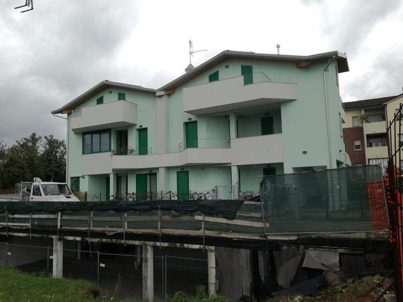 Villa in Vendita a Bologna, zona Zolino, 395'000€, 200 m²