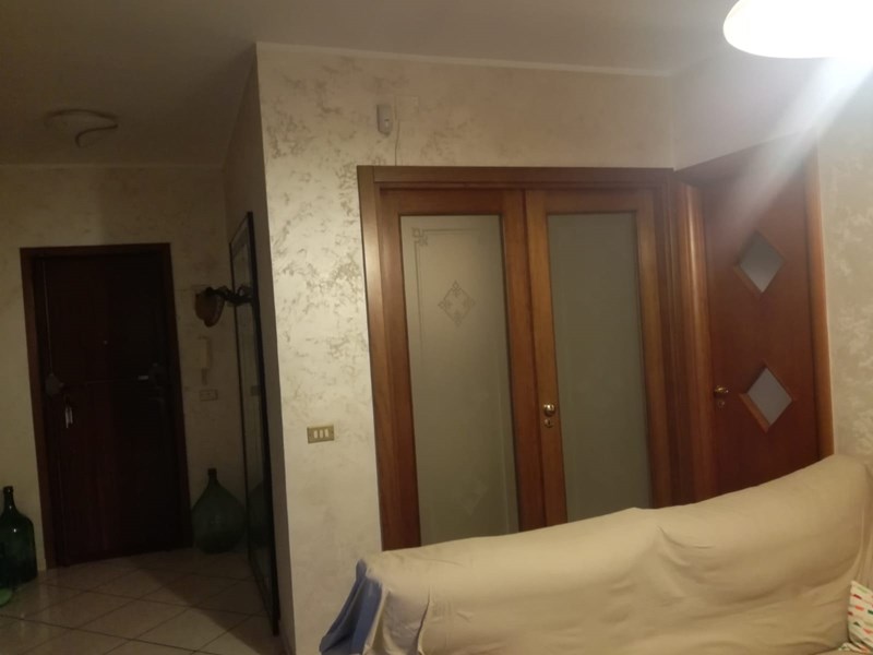 Appartamento in Vendita a Catania, zona LIBRINO, 85'000&euro;, 85 m²