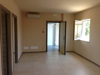 Ufficio in Vendita a Lucca, zona Antraccoli, 210'000€, 88 m²