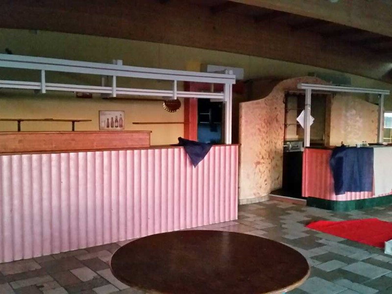 Attività commerciale in Vendita a Viareggio, zona Torre Del Lago Puccini, 440'000€, 360 m²