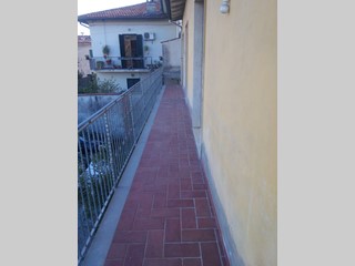 Quadrilocale in Vendita a Lucca, zona Sant'Alessio, 170'000&euro;, 80 m², con Box