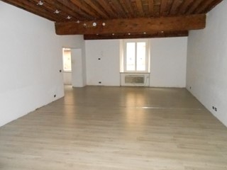 Capannone in Vendita a Lucca, zona Nave, 80'000€, 40 m²