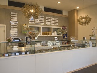 Attività commerciale in Vendita a Lucca, zona San Concordio Contrada, 160'000€, 130 m², arredato