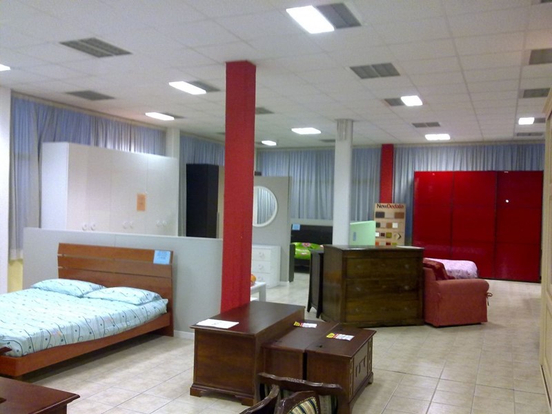 Capannone in Vendita a Viareggio, 1'150'000€, 1100 m²