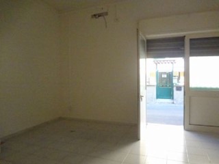 Capannone in Vendita a Lucca, zona Sant'Anna, 120'000€, 70 m²