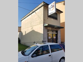 Capannone in Vendita a Lucca, zona Nave, 70'000€, 70 m²