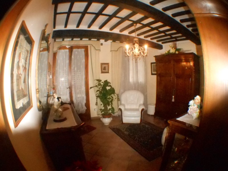Casa Indipendente in Vendita a Lucca, zona santa maria a colle, 300'000€, 125 m²