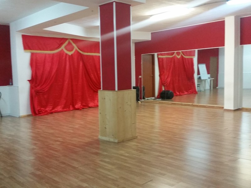 Immobile commerciale in Vendita a Francavilla al Mare, 210'000€, 220 m²