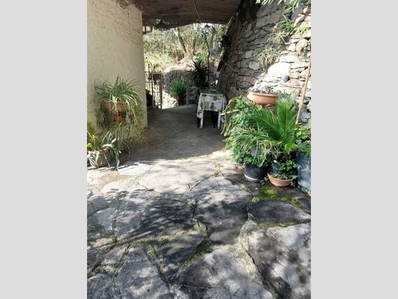 Casa Indipendente in Vendita a Prelà, zona Canneto, 130'000€, 78 m², arredato