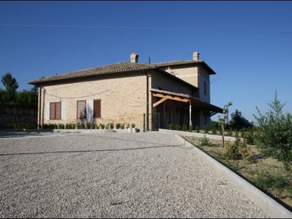 Quadrilocale in Vendita a Appignano del Tronto, 147'000€, 101 m²