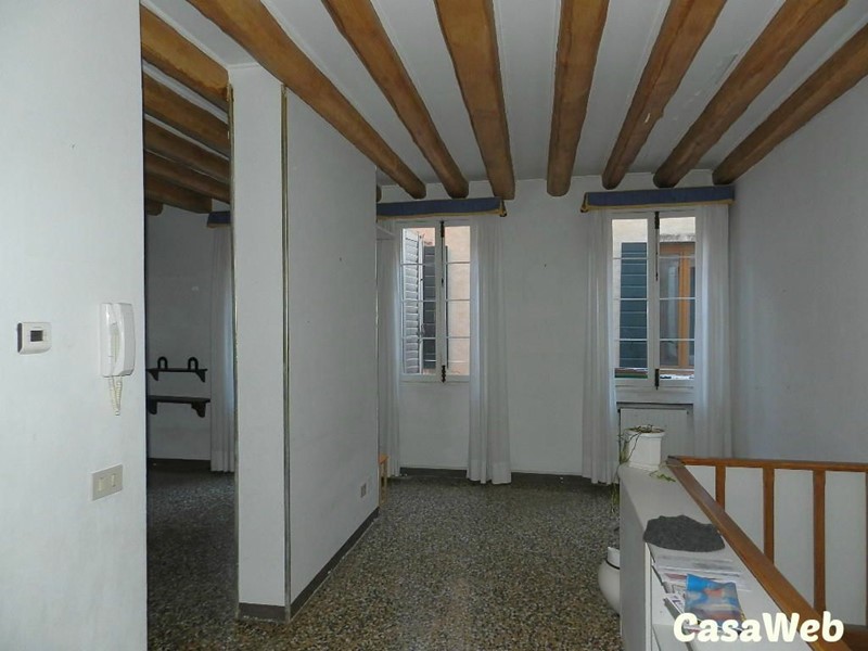 Appartamento in Vendita a Venezia, zona San Marco, 590'000€, 190 m², arredato