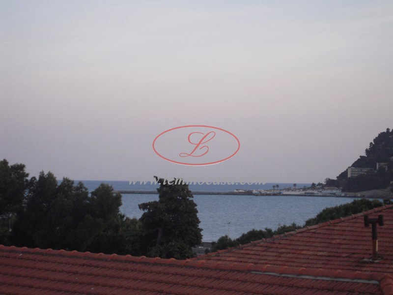 Quadrilocale in Vendita a Diano Marina, 218'000€, 65 m², arredato