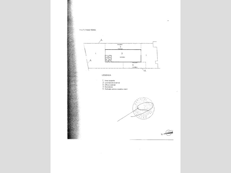 Capannone in Affitto a Carrara, 2'000€, 313 m²