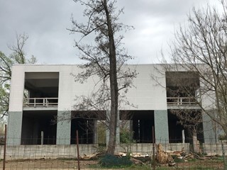 Casa Indipendente in Vendita a Sarzana, 1360 m²