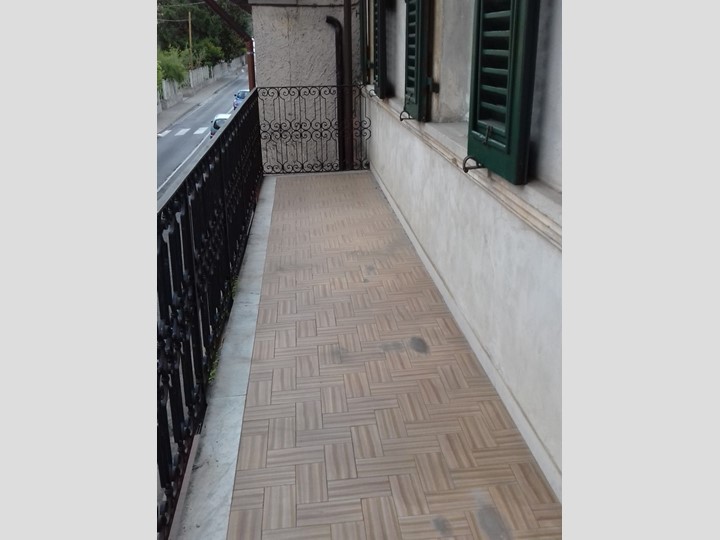 Casa Indipendente in Vendita a Sarzana, 350'000&euro;, 200 m²