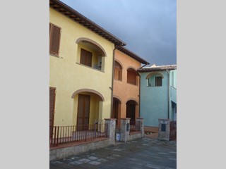 Appartamento in Vendita a Cavriglia, 82 m²