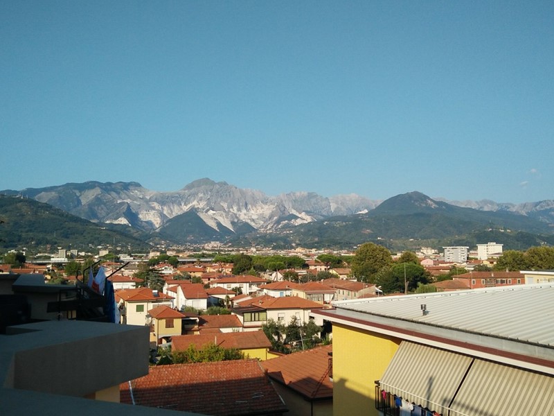 Appartamento in Vendita a Carrara, zona marina di carrara, 