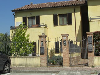 Casa Semi Indipendente in Vendita a Monte Castello di Vibio, zona Madonna Del Piano, 103'000€, 80 m²