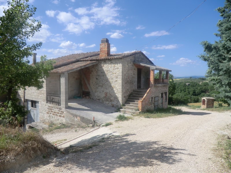Casale in Vendita a Todi, 39'000€, 250 m²