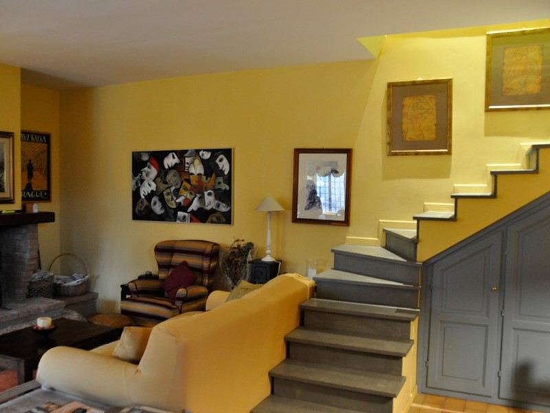 Casa Indipendente in Vendita a Massa Martana, 430'000€, 195 m²