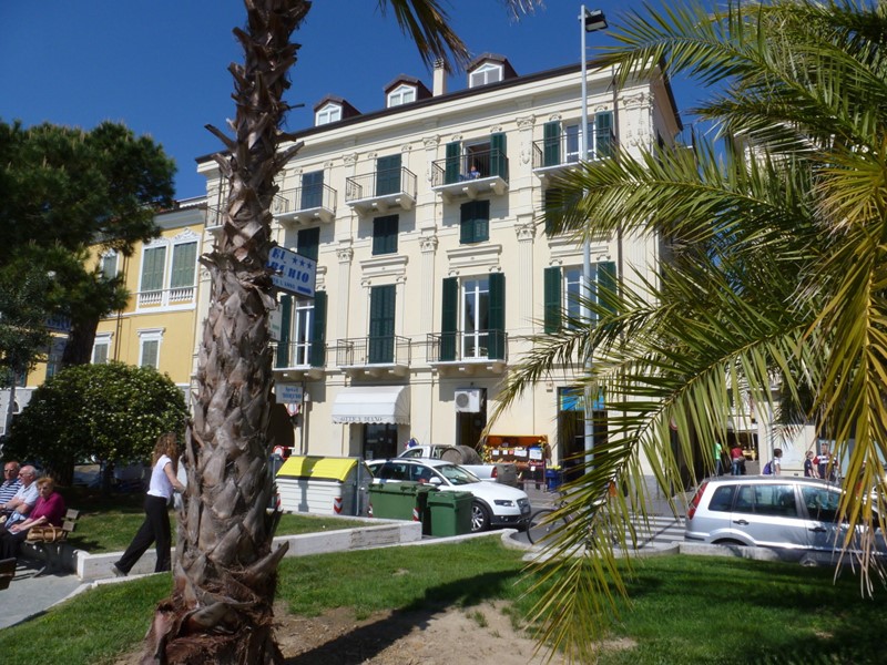 Bilocale in Vendita a Diano Marina, 310'000€, 55 m², arredato