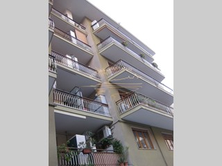 Quadrilocale in Vendita a Sanremo, 240'000€, 90 m²