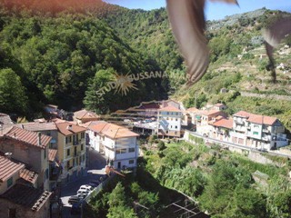 Trilocale in Vendita a Ceriana, 50'000€, 65 m², arredato