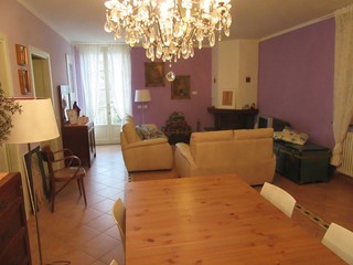 Quadrilocale in Vendita a Varano de' Melegari, 277'000&euro;, 160 m², con Box