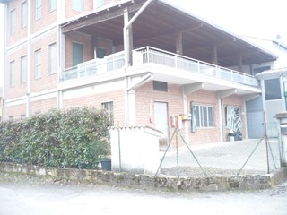 Capannone in Vendita a Medesano, 285'000&euro;, 1200 m²
