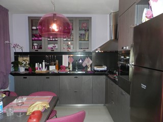 Appartamento in Vendita a Lucca, zona Ovest, 360'000&euro;, 100 m²