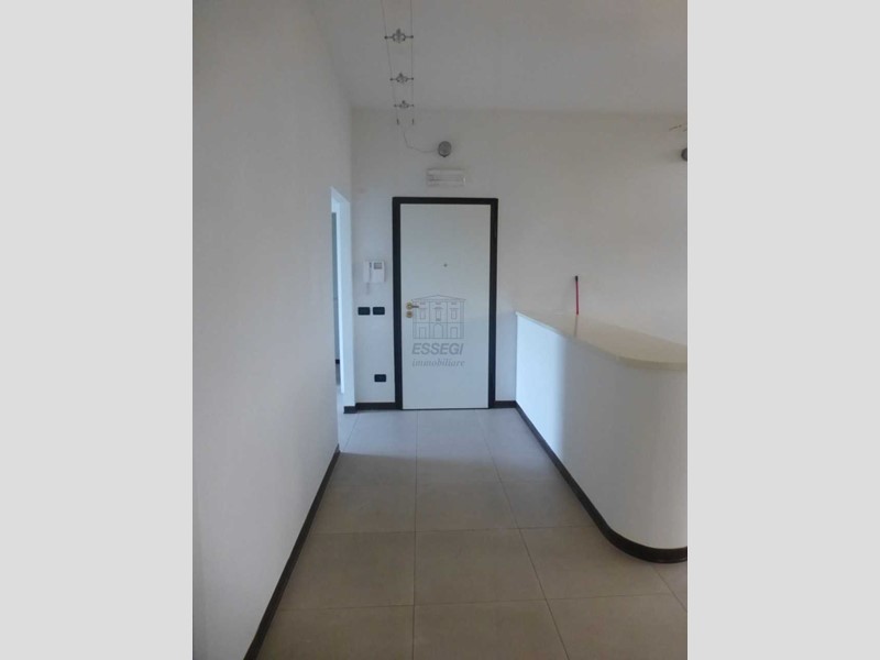 Ufficio in Vendita a Lucca, zona Sud, 350'000€, 120 m²