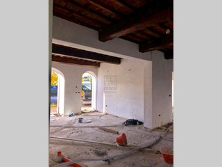 Immobile commerciale in Affitto a Lucca, zona Nord, 3'000€, 270 m²