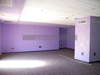 Immobile commerciale in Affitto a Deruta, zona Centrale, 1'000€, 200 m²