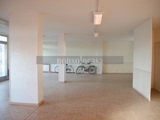 Immobile commerciale in Vendita a Marsciano, 55'000€, 140 m²