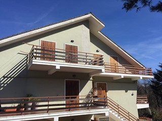 Appartamento in Vendita a Urbe, 70'000€, 80 m²