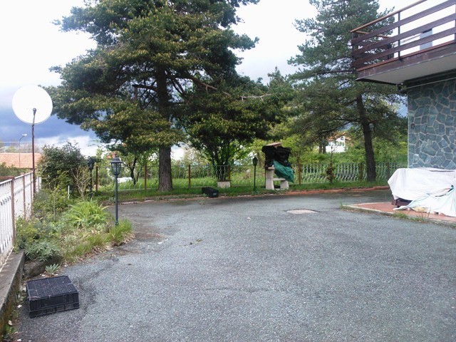 Appartamento in Vendita a Sassello, zona La Carta, 65'000€, 80 m²