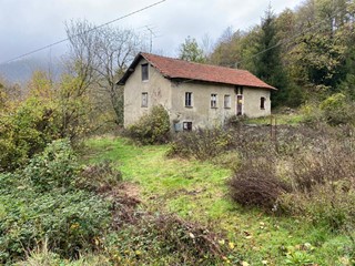 Casa Indipendente in Vendita a Urbe, 40'000€, 100 m²